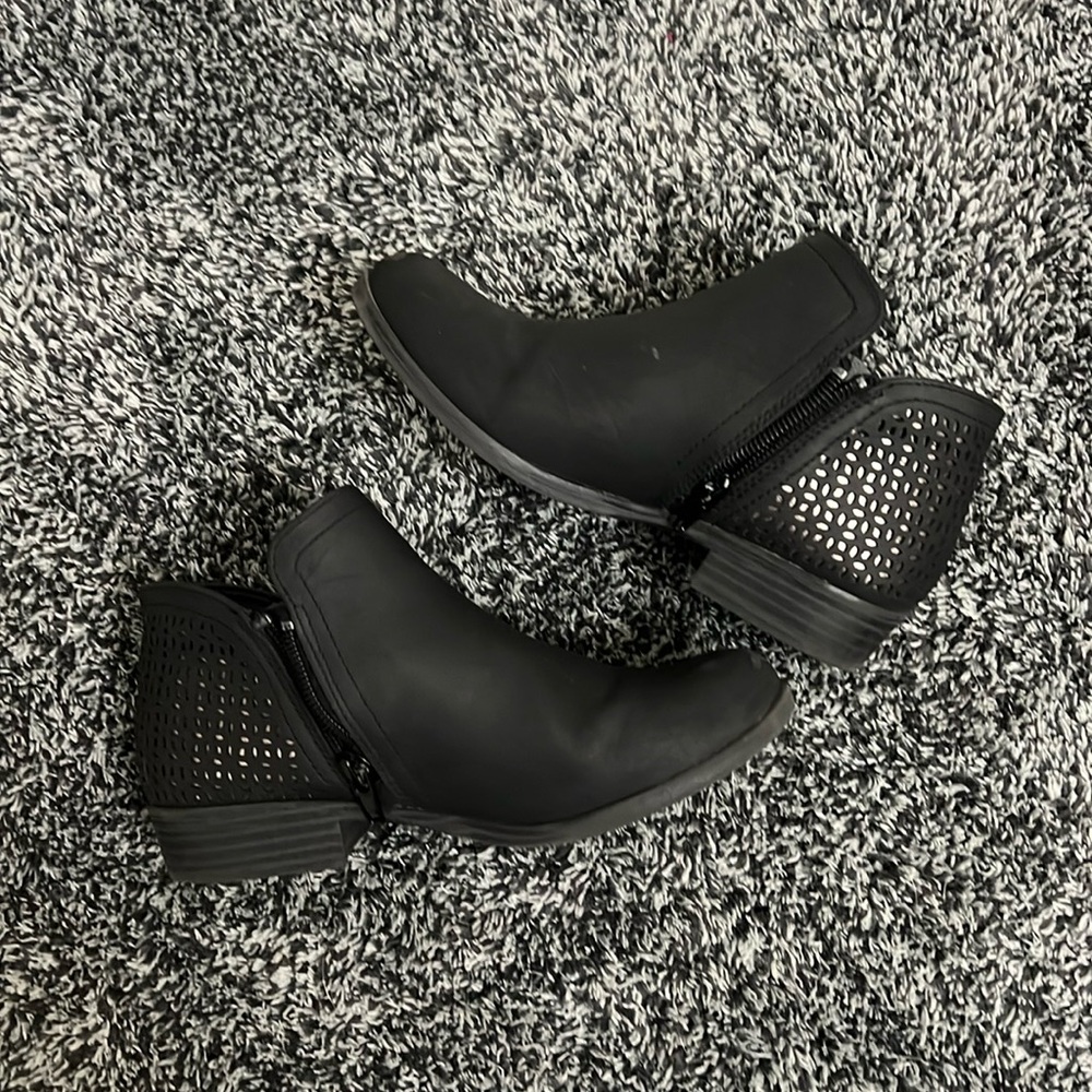 Kids boots